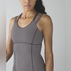 Lululemon double strap tank with built in bra